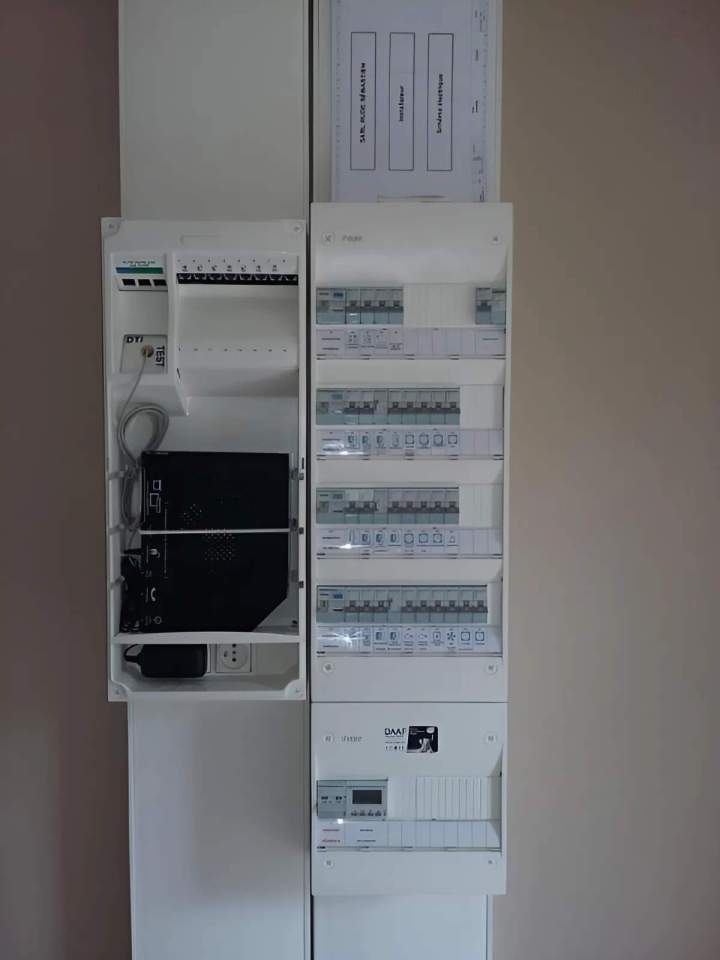  Installation de tableaux électriques Mâcon